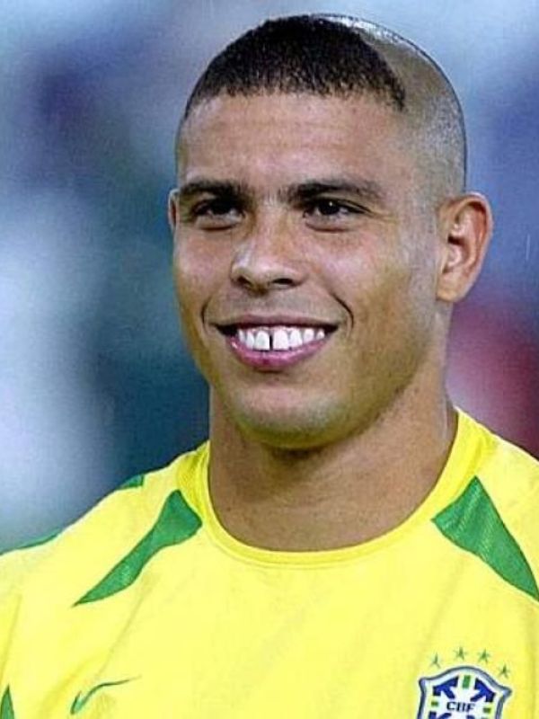  Ronaldo Nazário 2002 Triangle Fringe