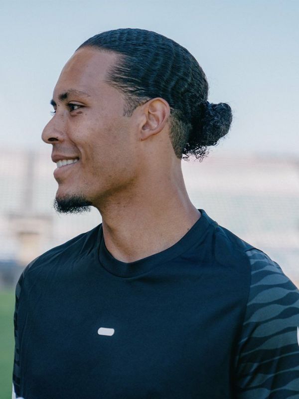  Virgil van Dijk – Man Bun