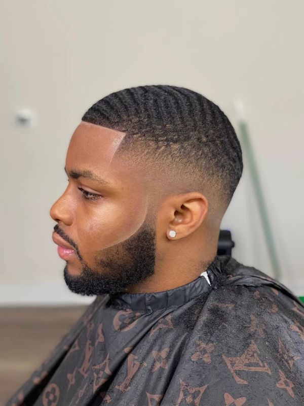Low Taper Fade Haircut Black